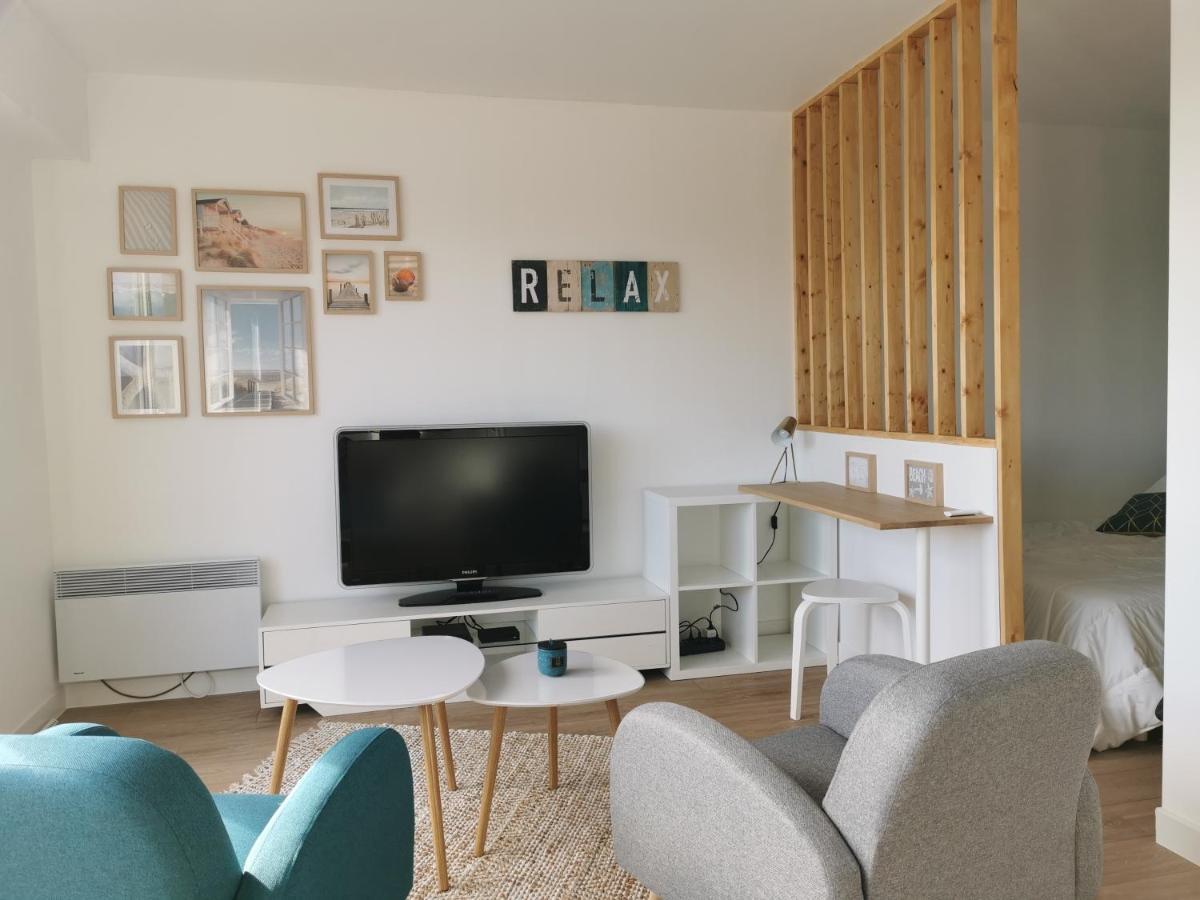 Appartement Lumineux Avec Balcon Et Parking Cherbourg-en-Cotentin Buitenkant foto